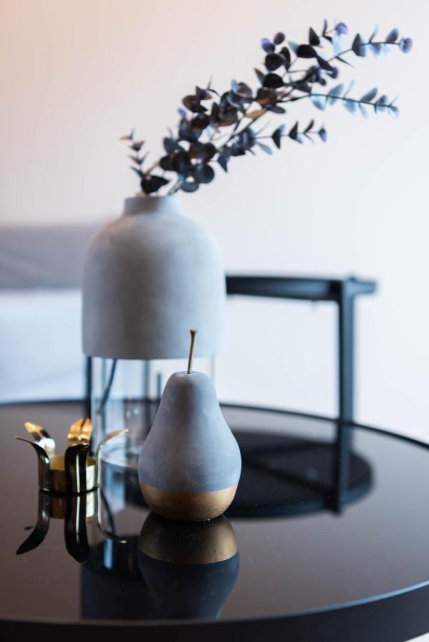 Bijou Suites Vivre โอซาก้า ภายนอก รูปภาพ